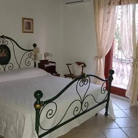 Anticacasaliori Alojamento de Acomodação e Pequeno-almoço Dolianova